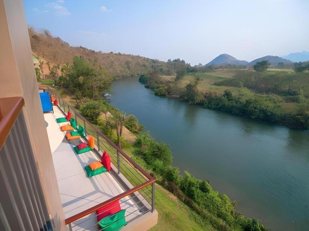 River Kwai Village Hotel Ban Kaeng Raboet Exterior foto